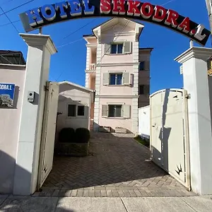  Hotel L Albania